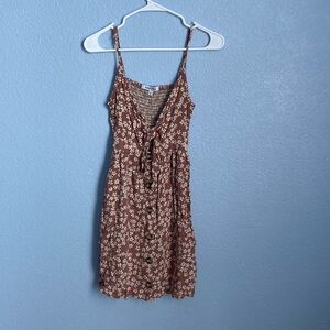 Cute floral summer dress with pockets!